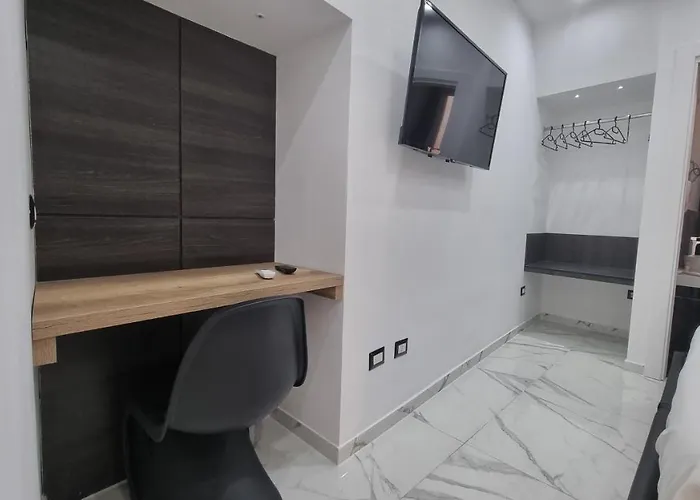 Vico Giunti Alojamento de Acomodação e Pequeno-almoço Crotone